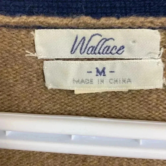 J. Crew “Wallace”  100% Merino Wool Cardigan Sweater w Pockets Size Medium - Picture 4 of 6